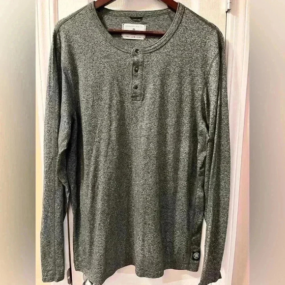 Mens  Reigning Champ Long Sleeve Henley Large - Picture 1 of 5
